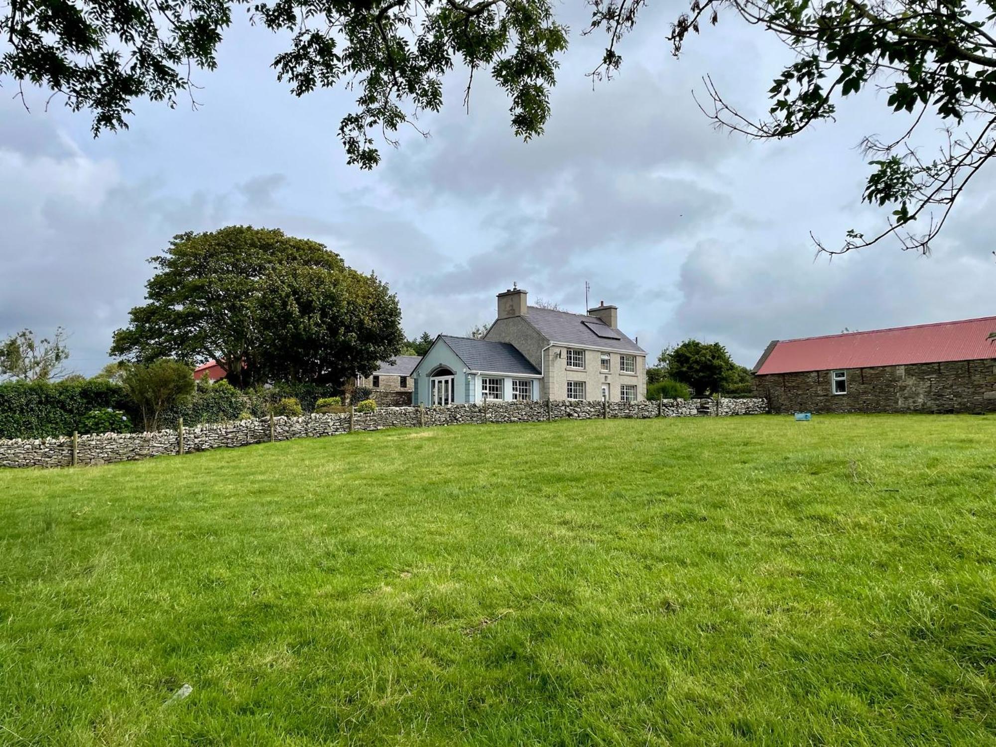 Country Farm House Bruckless Экстерьер фото