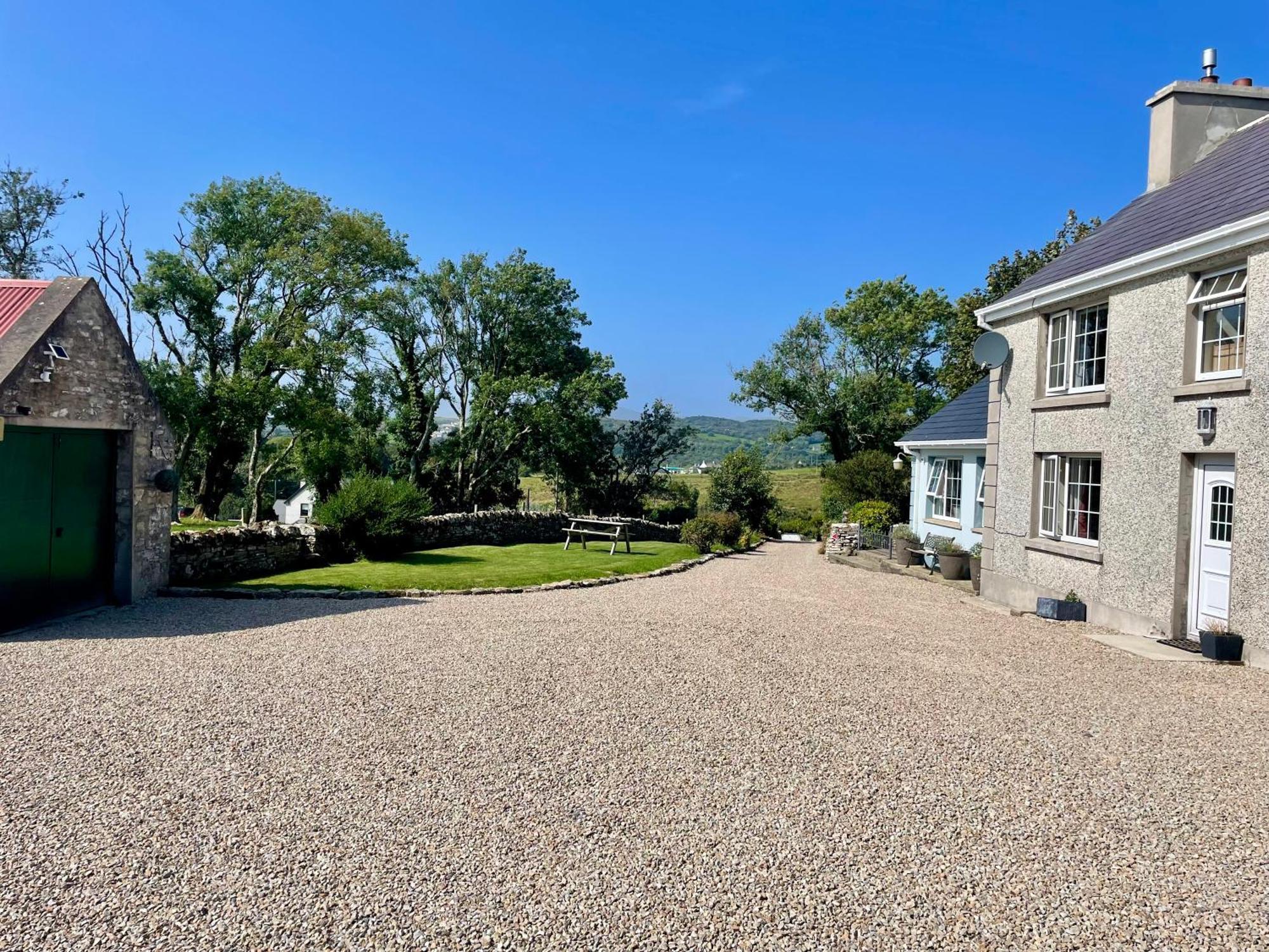 Country Farm House Bruckless Экстерьер фото